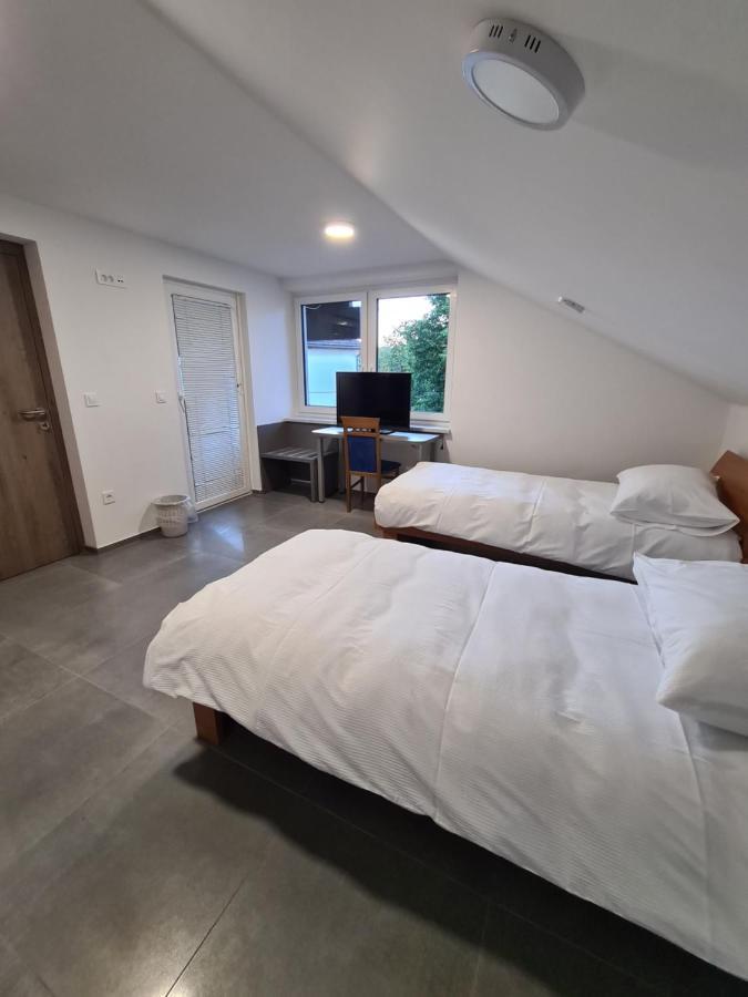 Gostisce Pri Rudiju Hotel Salovci Bagian luar foto